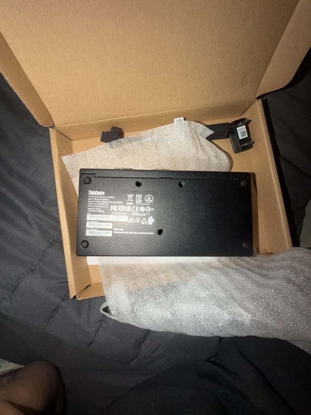Lenovo ThinkCentre Nano IoT IOBOX